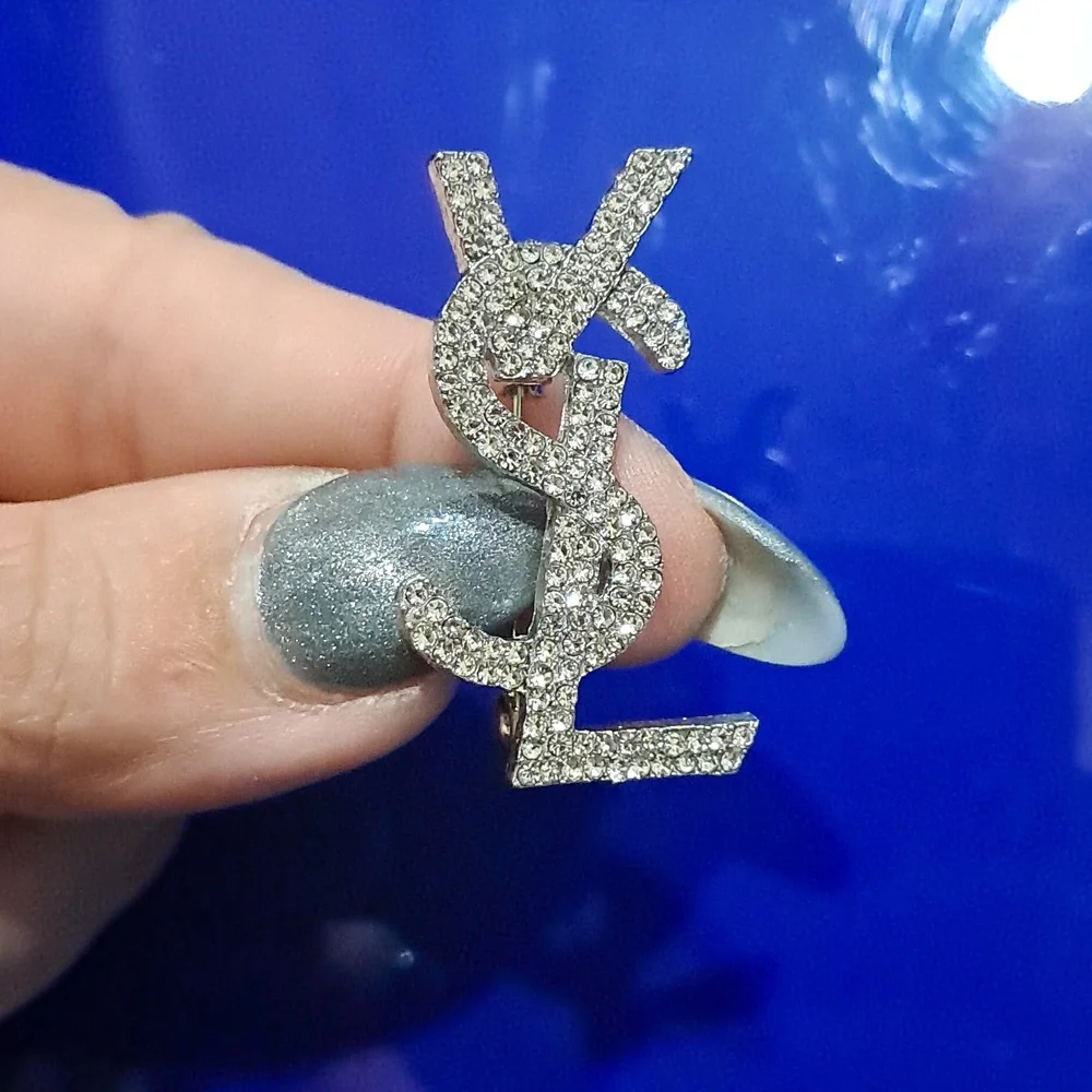 Sparkling Silver Crystal Brooch - Picture 3 of 6